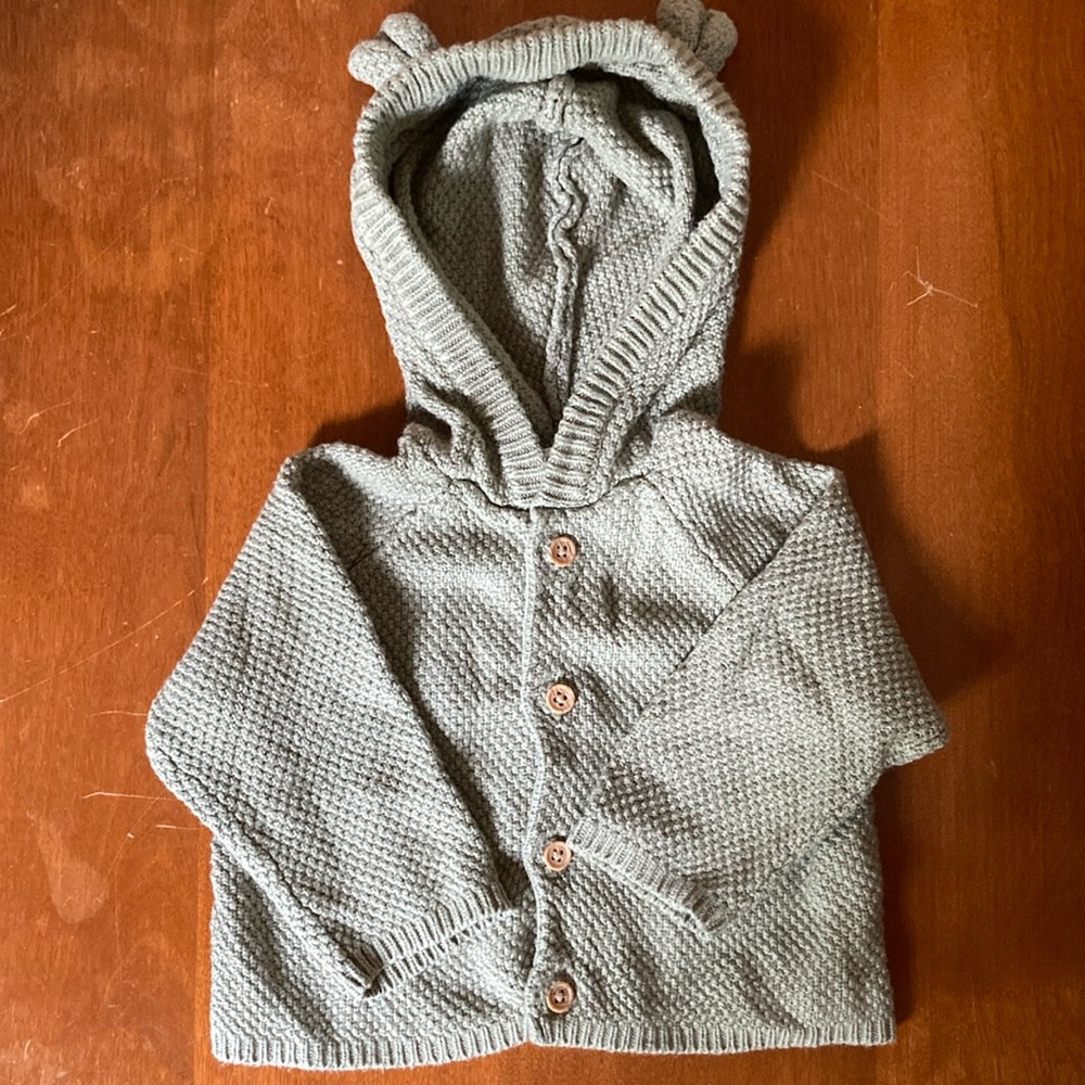 Modern Moments Green Knit Sweater with Bear Ears and wooden buttons 6-9 months